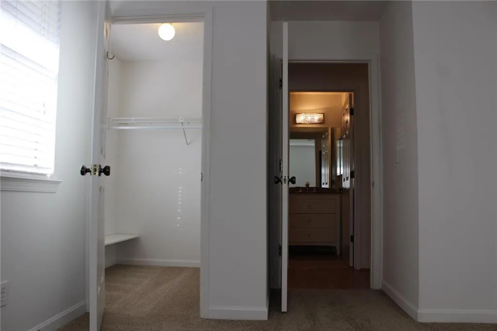 310 Barrington Hills Drive Unit 310, Sandy Springs, Georgia 30350, 2 Bedrooms Bedrooms, ,2 BathroomsBathrooms,Residential,Sold,310 Barrington Hills Drive Unit 310,5824844