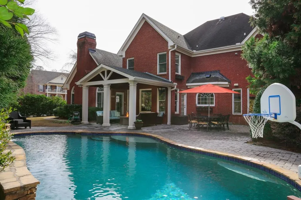 210 Summerhouse Lane, Sandy Springs, Georgia 30350, 5 Bedrooms Bedrooms, ,5 BathroomsBathrooms,Residential,Sold,210 Summerhouse Lane,6665236