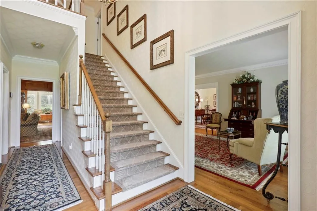 935 Ivy Falls Drive, Sandy Springs, Georgia 30328, 6 Bedrooms Bedrooms, ,4 BathroomsBathrooms,Residential,Sold,935 Ivy Falls Drive,7052087
