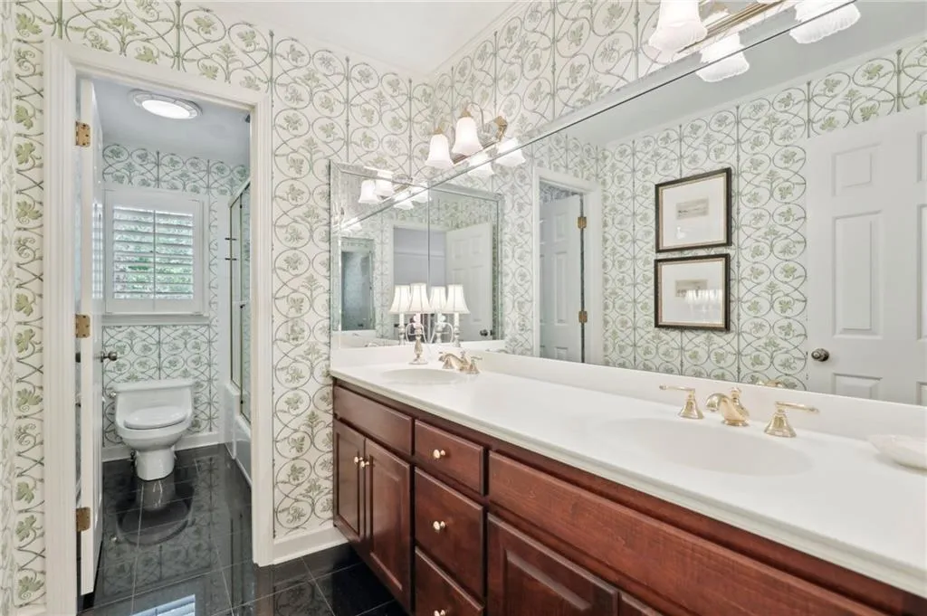 935 Ivy Falls Drive, Sandy Springs, Georgia 30328, 6 Bedrooms Bedrooms, ,4 BathroomsBathrooms,Residential,Sold,935 Ivy Falls Drive,7052087