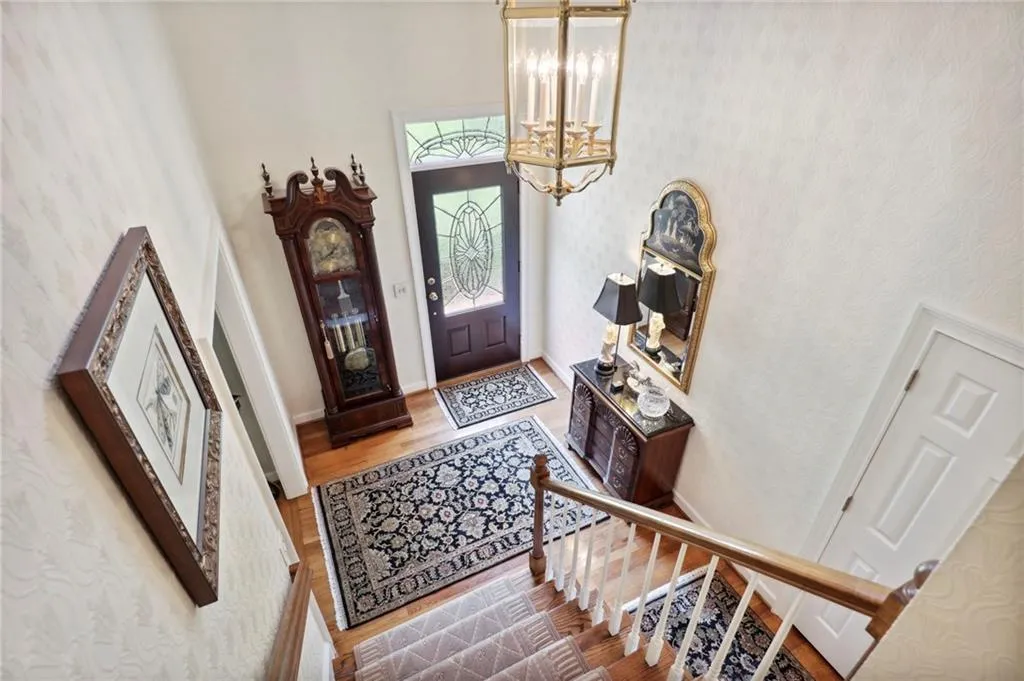 935 Ivy Falls Drive, Sandy Springs, Georgia 30328, 6 Bedrooms Bedrooms, ,4 BathroomsBathrooms,Residential,Sold,935 Ivy Falls Drive,7052087