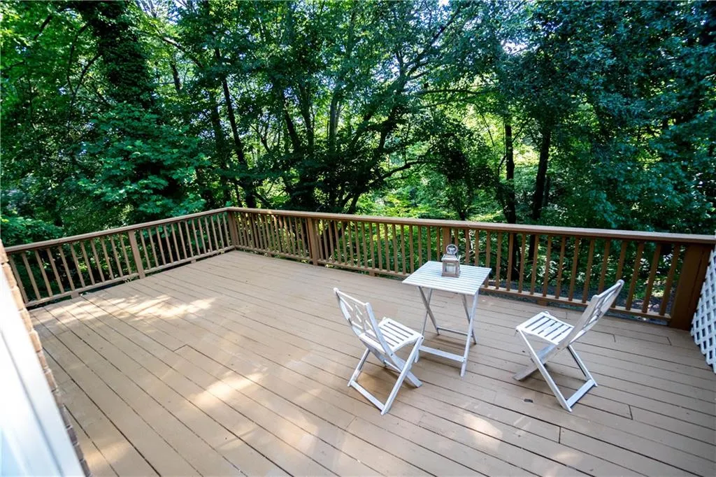 8875 Carroll Manor Drive, Sandy Springs, Georgia 30350, 3 Bedrooms Bedrooms, ,2 BathroomsBathrooms,Residential,Sold,8875 Carroll Manor Drive,6578190