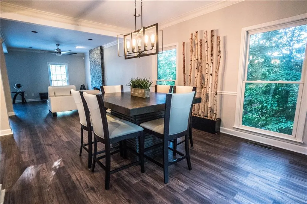 8875 Carroll Manor Drive, Sandy Springs, Georgia 30350, 3 Bedrooms Bedrooms, ,2 BathroomsBathrooms,Residential,Sold,8875 Carroll Manor Drive,6578190