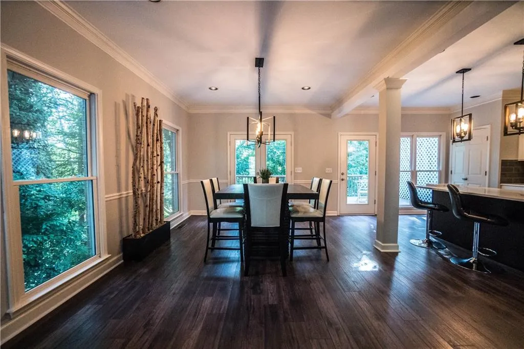8875 Carroll Manor Drive, Sandy Springs, Georgia 30350, 3 Bedrooms Bedrooms, ,2 BathroomsBathrooms,Residential,Sold,8875 Carroll Manor Drive,6578190