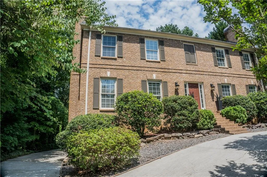 8875 Carroll Manor Drive, Sandy Springs, Georgia 30350, 3 Bedrooms Bedrooms, ,2 BathroomsBathrooms,Residential,Sold,8875 Carroll Manor Drive,6578190