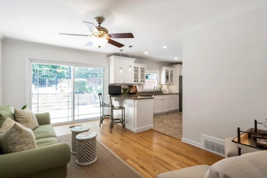 5515 Sherrell Drive, Atlanta, Georgia 30342, 3 Bedrooms Bedrooms, ,2 BathroomsBathrooms,Residential,Sold,5515 Sherrell Drive,6743580