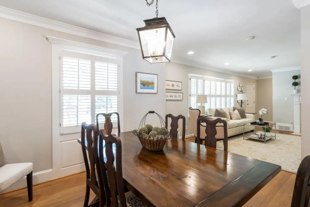 5515 Sherrell Drive, Atlanta, Georgia 30342, 3 Bedrooms Bedrooms, ,2 BathroomsBathrooms,Residential,Sold,5515 Sherrell Drive,6743580