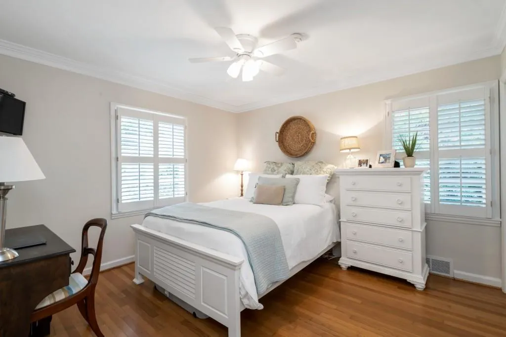 5515 Sherrell Drive, Atlanta, Georgia 30342, 3 Bedrooms Bedrooms, ,2 BathroomsBathrooms,Residential,Sold,5515 Sherrell Drive,6743580