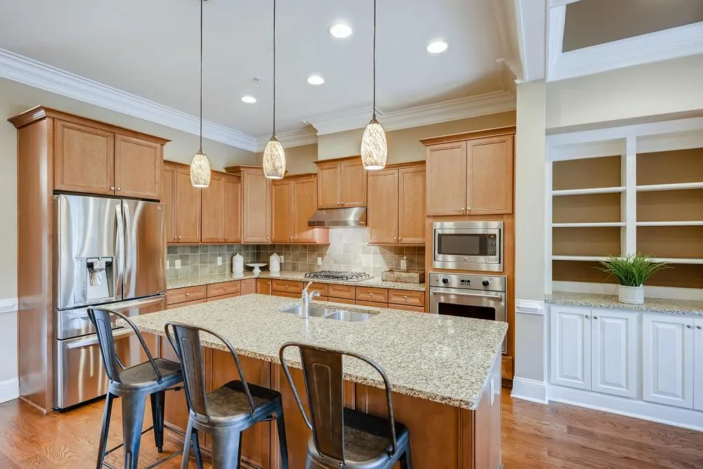 803 Creekgarden Court, Sandy Springs, Georgia 30339, 4 Bedrooms Bedrooms, ,4 BathroomsBathrooms,Residential,Sold,803 Creekgarden Court,6877134