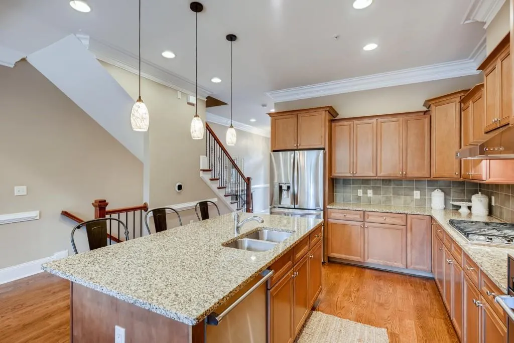 803 Creekgarden Court, Sandy Springs, Georgia 30339, 4 Bedrooms Bedrooms, ,4 BathroomsBathrooms,Residential,Sold,803 Creekgarden Court,6877134