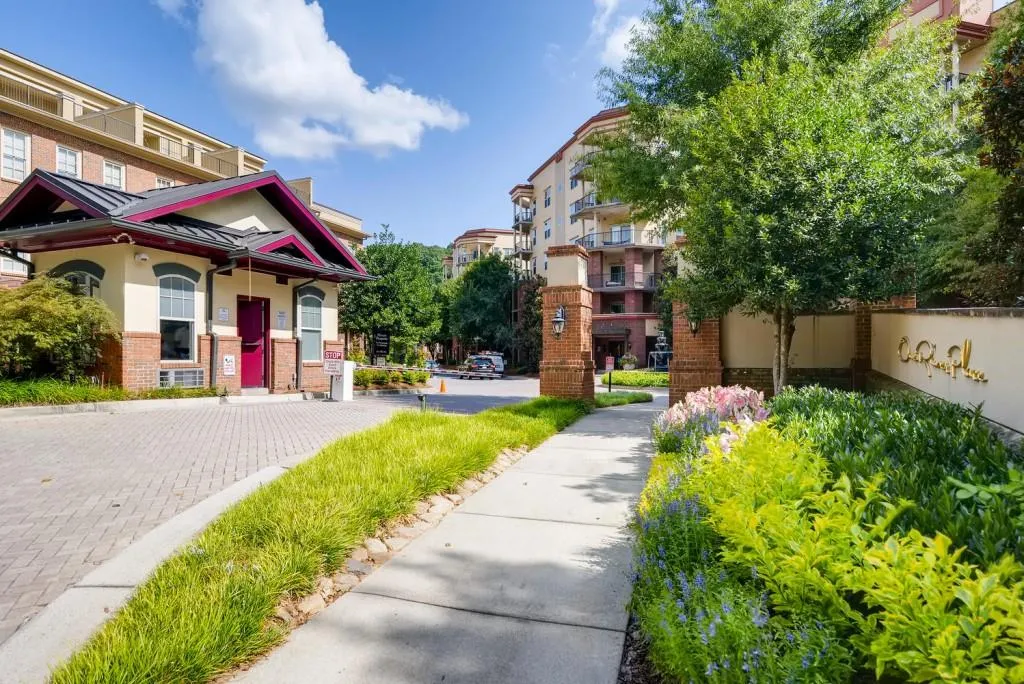 803 Creekgarden Court, Sandy Springs, Georgia 30339, 4 Bedrooms Bedrooms, ,4 BathroomsBathrooms,Residential,Sold,803 Creekgarden Court,6877134