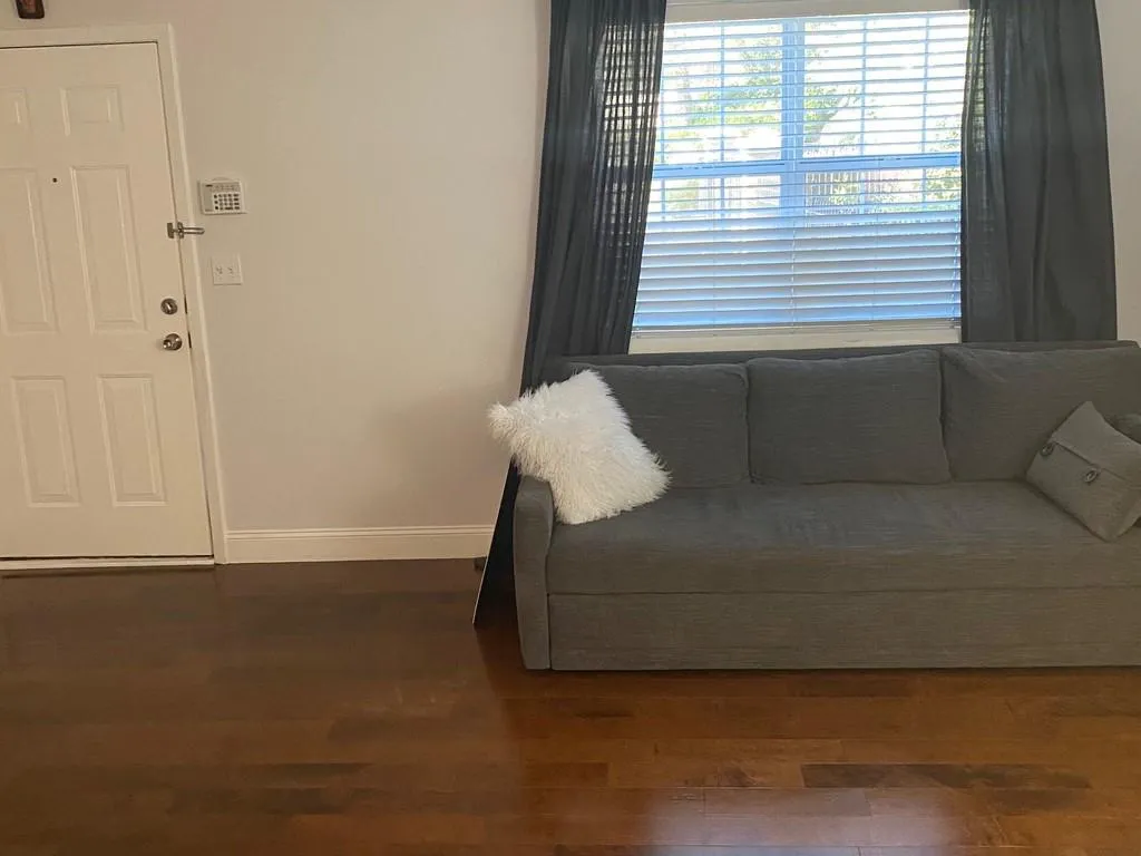 6900 Roswell Road Ne Unit A1, Atlanta, Georgia 30328, 2 Bedrooms Bedrooms, ,2 BathroomsBathrooms,Residential,Sold,6900 Roswell Road Ne Unit A1,6809514