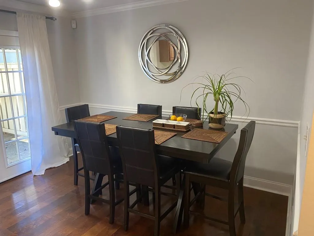 6900 Roswell Road Ne Unit A1, Atlanta, Georgia 30328, 2 Bedrooms Bedrooms, ,2 BathroomsBathrooms,Residential,Sold,6900 Roswell Road Ne Unit A1,6809514