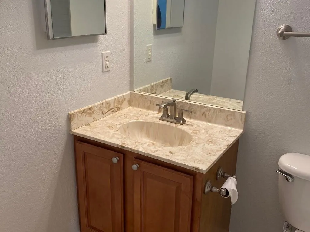 6900 Roswell Road Ne Unit A1, Atlanta, Georgia 30328, 2 Bedrooms Bedrooms, ,2 BathroomsBathrooms,Residential,Sold,6900 Roswell Road Ne Unit A1,6809514