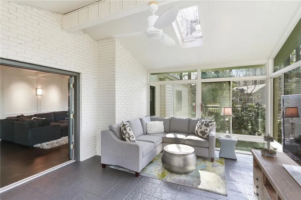145 Spalding Mill, Sandy Springs, Georgia 30350, 5 Bedrooms Bedrooms, ,4 BathroomsBathrooms,Residential,Sold,145 Spalding Mill,6506715