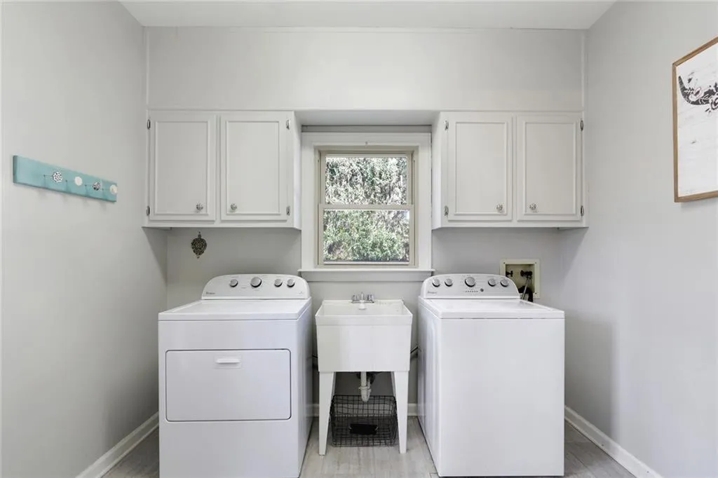 145 Spalding Mill, Sandy Springs, Georgia 30350, 5 Bedrooms Bedrooms, ,4 BathroomsBathrooms,Residential,Sold,145 Spalding Mill,6506715