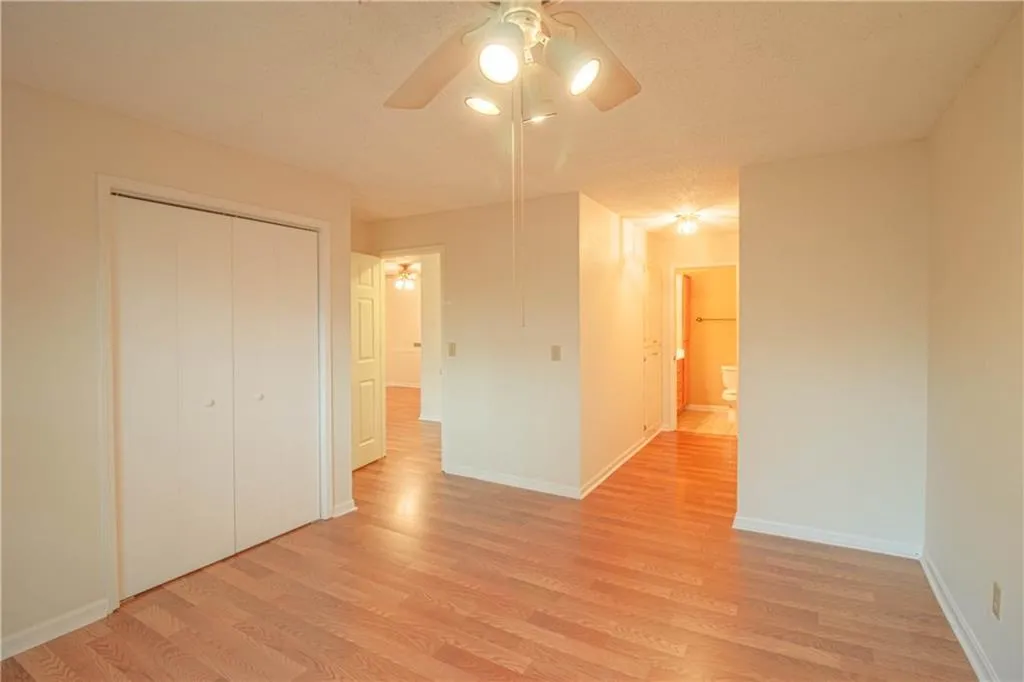 710 Barrington Hills Drive, Sandy Springs, Georgia 30350, 2 Bedrooms Bedrooms, ,2 BathroomsBathrooms,Residential,Sold,710 Barrington Hills Drive,5998915