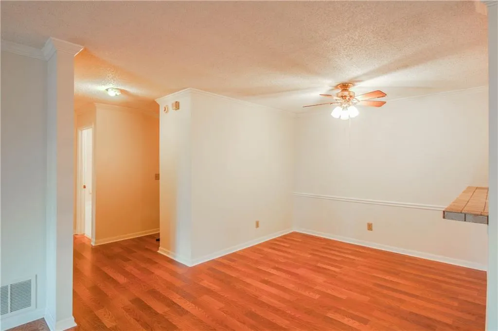 710 Barrington Hills Drive, Sandy Springs, Georgia 30350, 2 Bedrooms Bedrooms, ,2 BathroomsBathrooms,Residential,Sold,710 Barrington Hills Drive,5998915