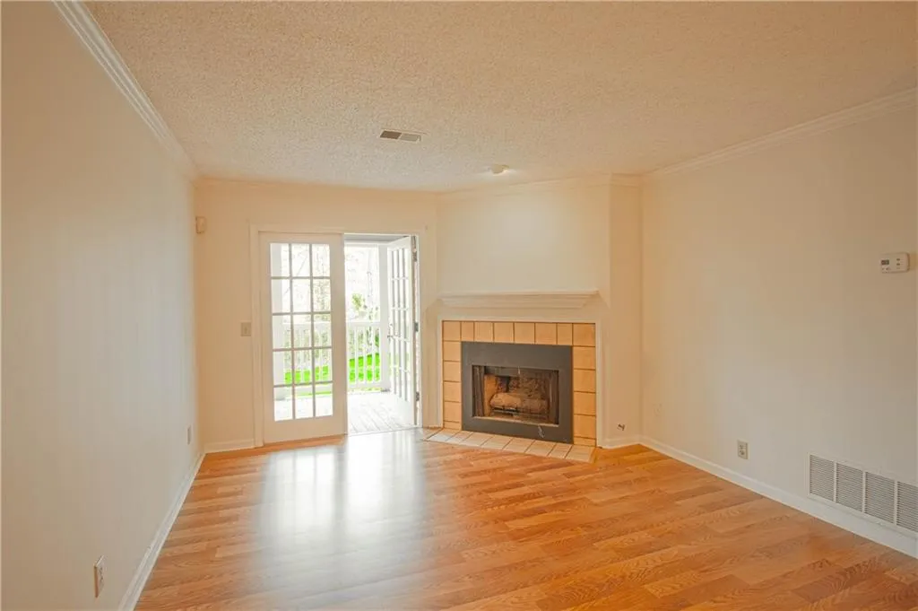 710 Barrington Hills Drive, Sandy Springs, Georgia 30350, 2 Bedrooms Bedrooms, ,2 BathroomsBathrooms,Residential,Sold,710 Barrington Hills Drive,5998915
