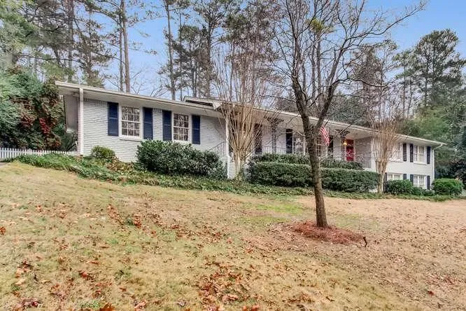 5805 Hilderbrand Drive, Atlanta, Georgia 30328, 4 Bedrooms Bedrooms, ,3 BathroomsBathrooms,Residential,Sold,5805 Hilderbrand Drive,6117169
