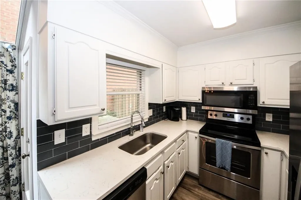 60 Mount Vernon Circle, Atlanta, Georgia 30338, 2 Bedrooms Bedrooms, ,2 BathroomsBathrooms,Residential,Sold,60 Mount Vernon Circle,6905920
