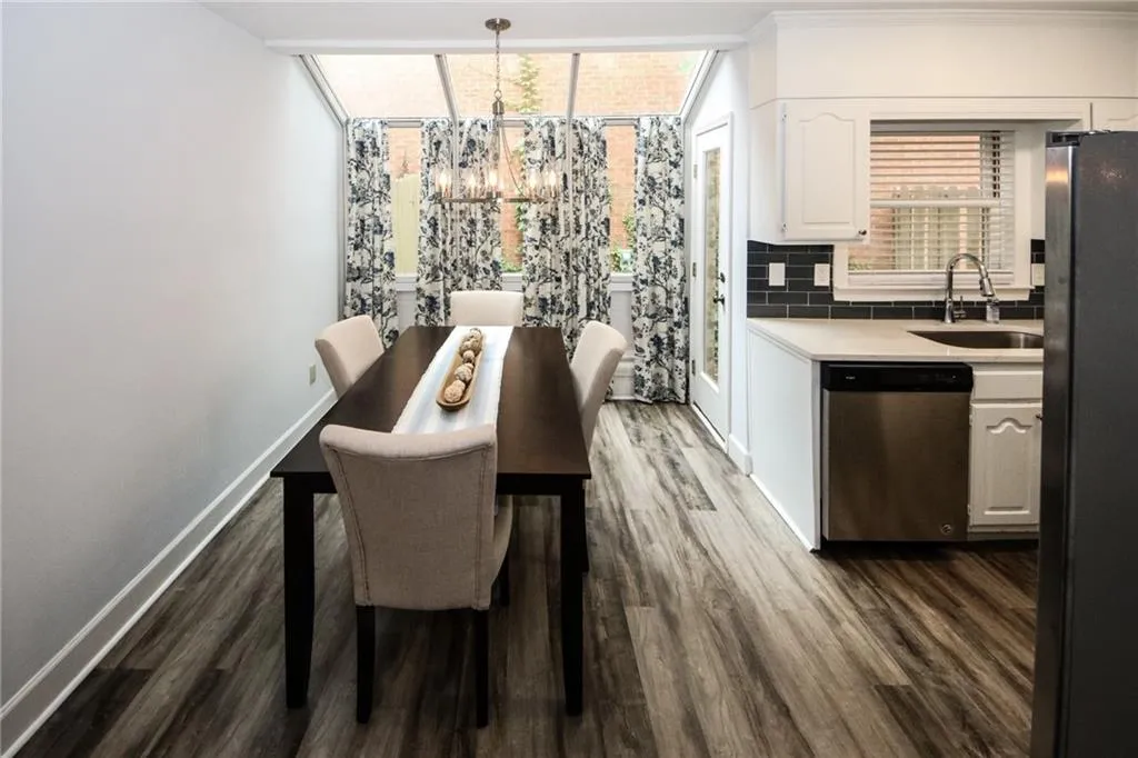 60 Mount Vernon Circle, Atlanta, Georgia 30338, 2 Bedrooms Bedrooms, ,2 BathroomsBathrooms,Residential,Sold,60 Mount Vernon Circle,6905920