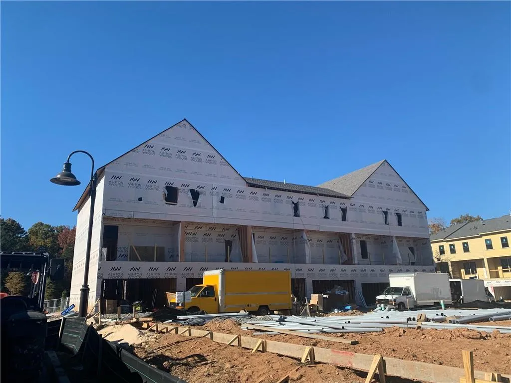 6617 Beacon Drive Unit 346, Sandy Springs, Georgia 30328, 3 Bedrooms Bedrooms, ,3 BathroomsBathrooms,Residential,Sold,6617 Beacon Drive Unit 346,6968429