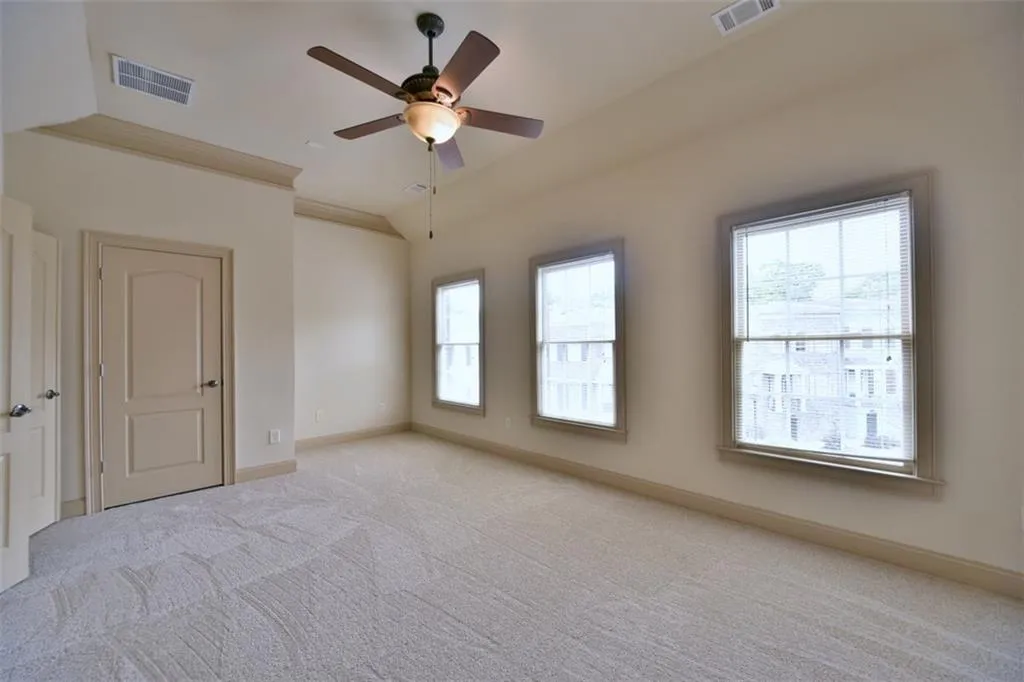 964 Persimmon Point, Atlanta, Georgia 30328, 3 Bedrooms Bedrooms, ,3 BathroomsBathrooms,Residential,Sold,964 Persimmon Point,5677123