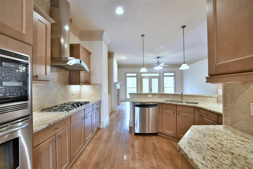 964 Persimmon Point, Atlanta, Georgia 30328, 3 Bedrooms Bedrooms, ,3 BathroomsBathrooms,Residential,Sold,964 Persimmon Point,5677123