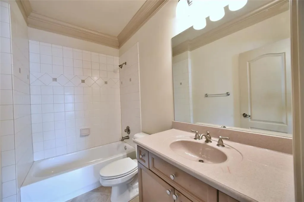 964 Persimmon Point, Atlanta, Georgia 30328, 3 Bedrooms Bedrooms, ,3 BathroomsBathrooms,Residential,Sold,964 Persimmon Point,5677123