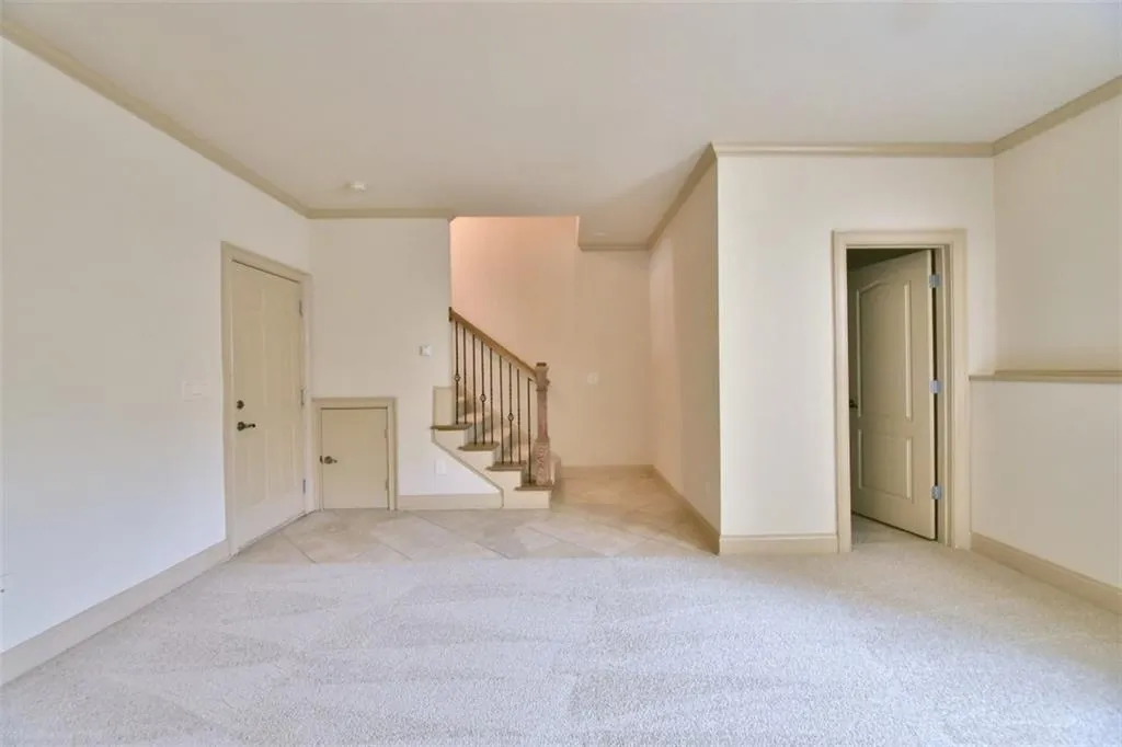 964 Persimmon Point, Atlanta, Georgia 30328, 3 Bedrooms Bedrooms, ,3 BathroomsBathrooms,Residential,Sold,964 Persimmon Point,5677123