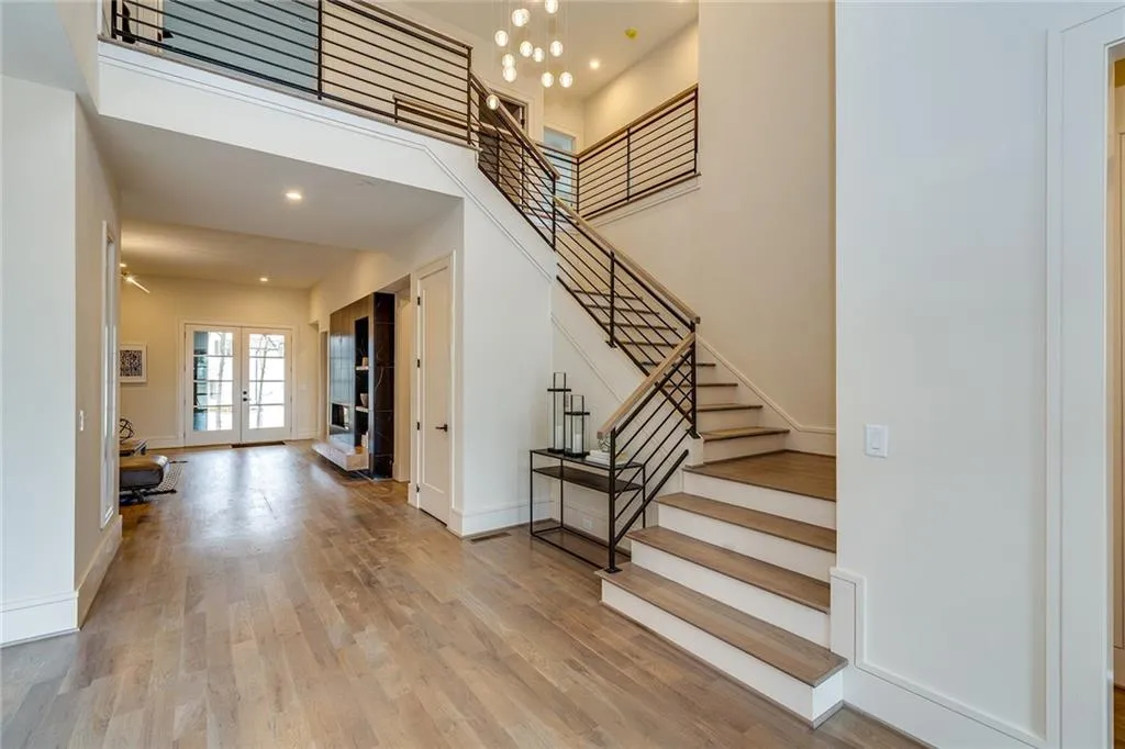 703 Bass Way, Sandy Springs, Georgia 30328, 5 Bedrooms Bedrooms, ,5 BathroomsBathrooms,Residential,Sold,703 Bass Way,6124652