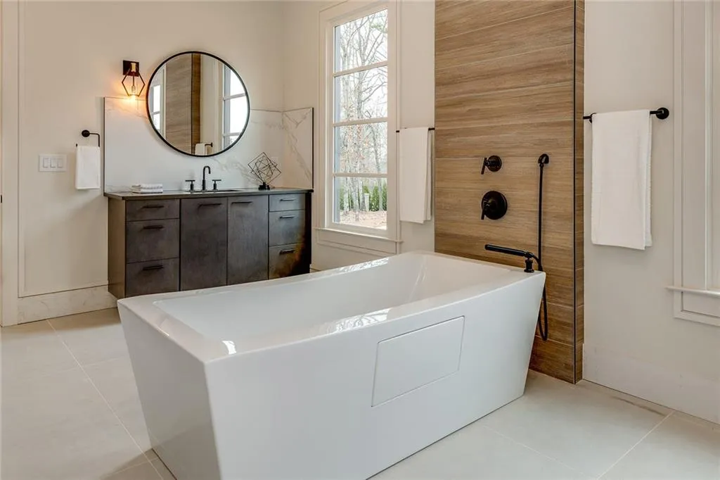 703 Bass Way, Sandy Springs, Georgia 30328, 5 Bedrooms Bedrooms, ,5 BathroomsBathrooms,Residential,Sold,703 Bass Way,6124652