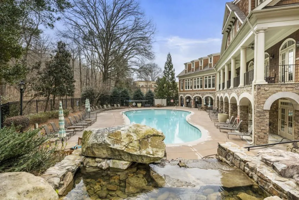 200 River Vista Drive Unit 520, Atlanta, Georgia 30339, 2 Bedrooms Bedrooms, ,2 BathroomsBathrooms,Residential,For Sale,200 River Vista Drive Unit 520,7733687