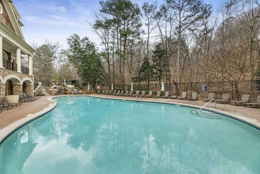 200 River Vista Drive Unit 520, Atlanta, Georgia 30339, 2 Bedrooms Bedrooms, ,2 BathroomsBathrooms,Residential,For Sale,200 River Vista Drive Unit 520,7733687