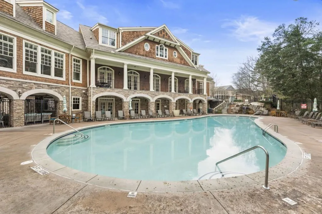 200 River Vista Drive Unit 520, Atlanta, Georgia 30339, 2 Bedrooms Bedrooms, ,2 BathroomsBathrooms,Residential,For Sale,200 River Vista Drive Unit 520,7733687