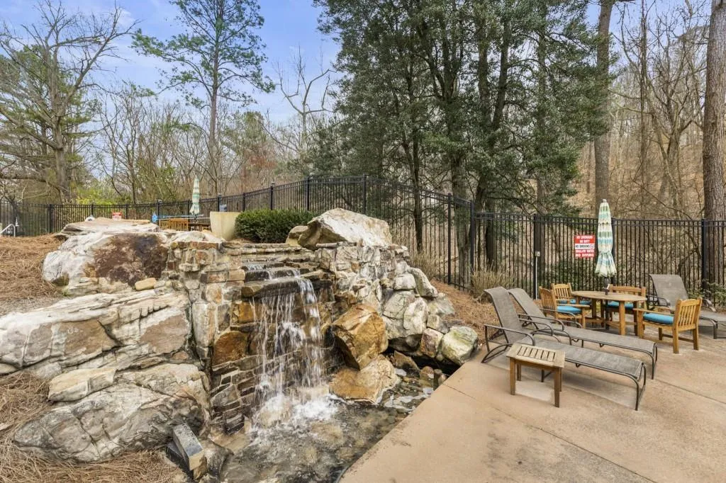 200 River Vista Drive Unit 520, Atlanta, Georgia 30339, 2 Bedrooms Bedrooms, ,2 BathroomsBathrooms,Residential,For Sale,200 River Vista Drive Unit 520,7733687