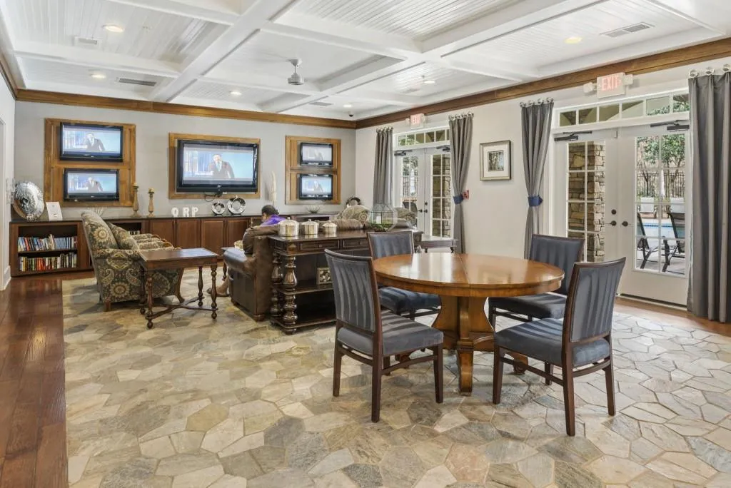 200 River Vista Drive Unit 520, Atlanta, Georgia 30339, 2 Bedrooms Bedrooms, ,2 BathroomsBathrooms,Residential,For Sale,200 River Vista Drive Unit 520,7733687