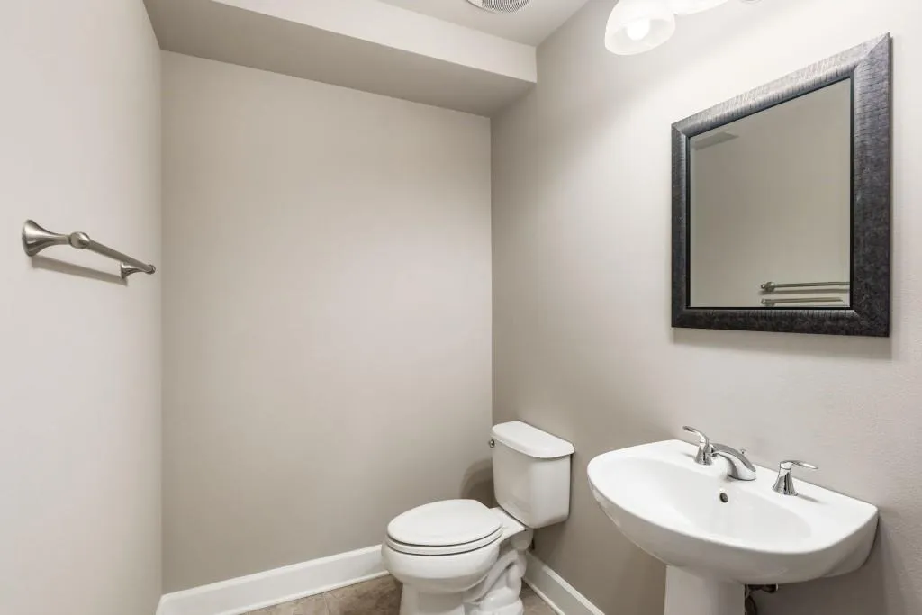 200 River Vista Drive Unit 520, Atlanta, Georgia 30339, 2 Bedrooms Bedrooms, ,2 BathroomsBathrooms,Residential,For Sale,200 River Vista Drive Unit 520,7733687