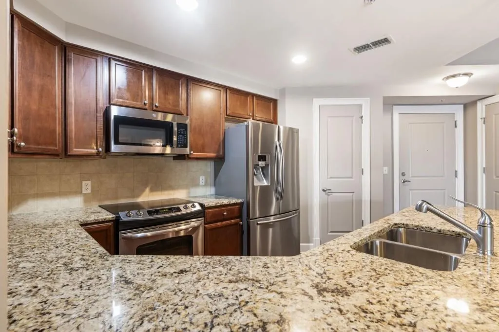 200 River Vista Drive Unit 520, Atlanta, Georgia 30339, 2 Bedrooms Bedrooms, ,2 BathroomsBathrooms,Residential,For Sale,200 River Vista Drive Unit 520,7733687