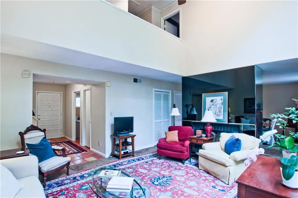 32 Forrest Place, Sandy Springs, Georgia 30328, 3 Bedrooms Bedrooms, ,2 BathroomsBathrooms,Residential,Sold,32 Forrest Place,5997479