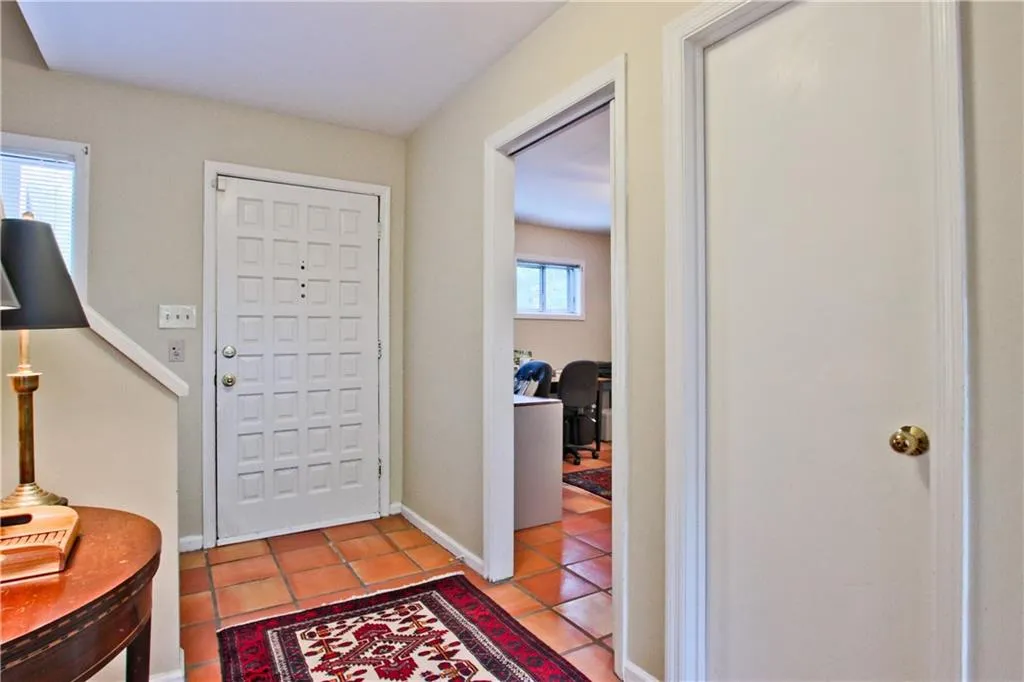 32 Forrest Place, Sandy Springs, Georgia 30328, 3 Bedrooms Bedrooms, ,2 BathroomsBathrooms,Residential,Sold,32 Forrest Place,5997479