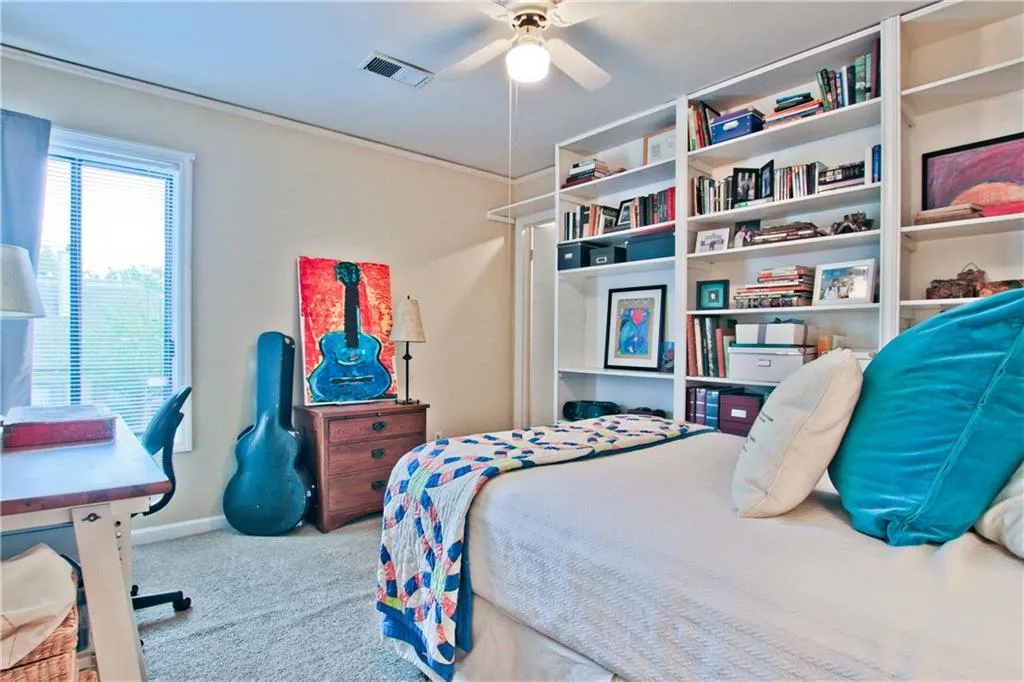 32 Forrest Place, Sandy Springs, Georgia 30328, 3 Bedrooms Bedrooms, ,2 BathroomsBathrooms,Residential,Sold,32 Forrest Place,5997479