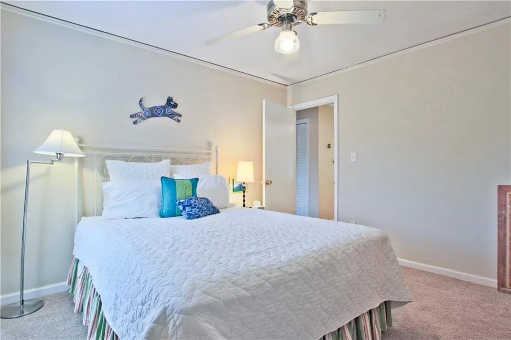 32 Forrest Place, Sandy Springs, Georgia 30328, 3 Bedrooms Bedrooms, ,2 BathroomsBathrooms,Residential,Sold,32 Forrest Place,5997479