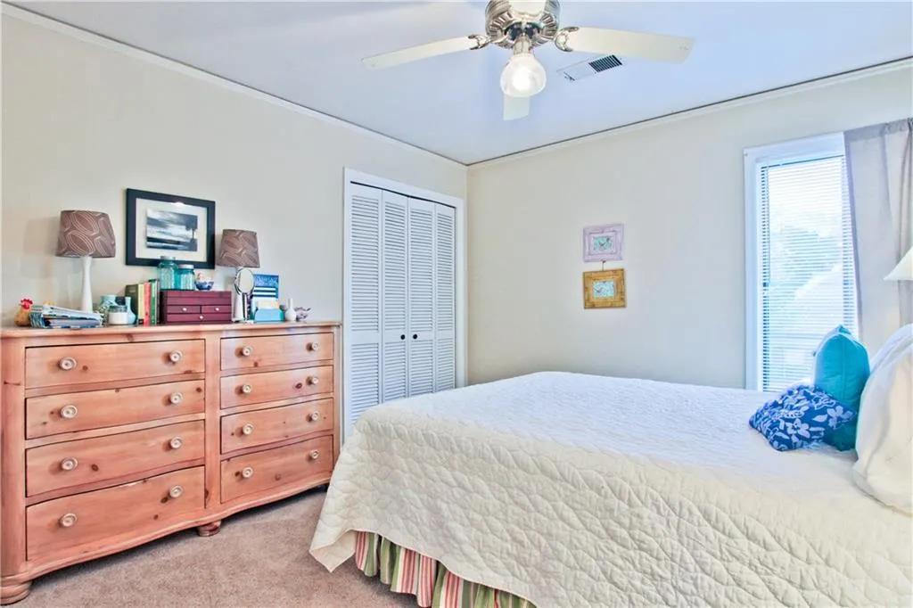 32 Forrest Place, Sandy Springs, Georgia 30328, 3 Bedrooms Bedrooms, ,2 BathroomsBathrooms,Residential,Sold,32 Forrest Place,5997479