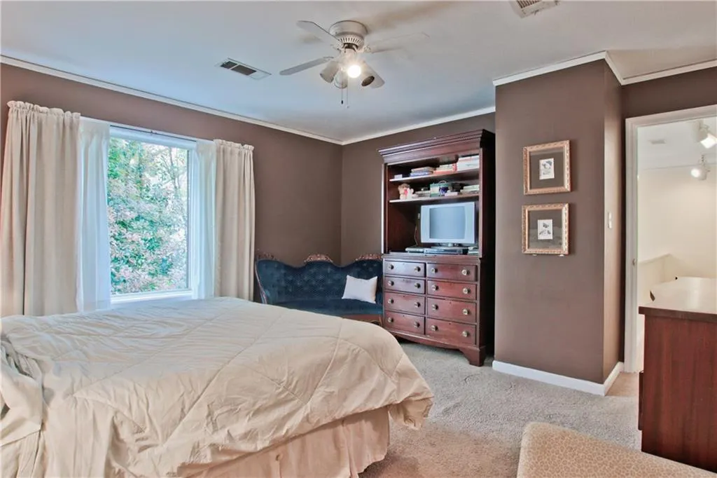 32 Forrest Place, Sandy Springs, Georgia 30328, 3 Bedrooms Bedrooms, ,2 BathroomsBathrooms,Residential,Sold,32 Forrest Place,5997479