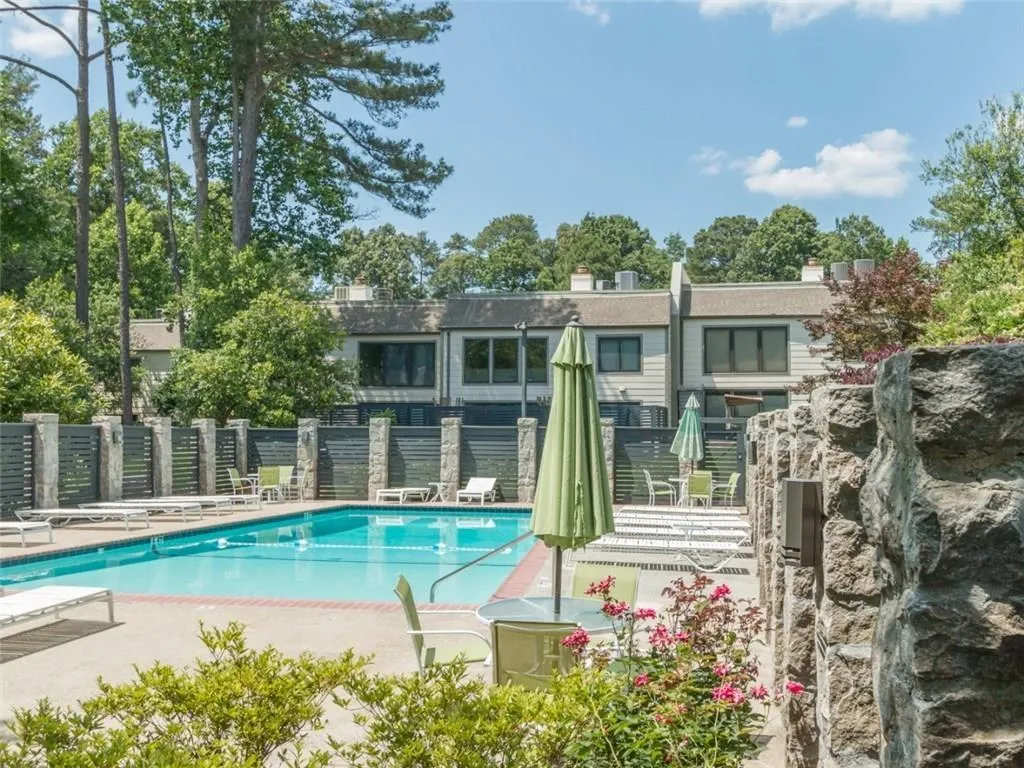 32 Forrest Place, Sandy Springs, Georgia 30328, 3 Bedrooms Bedrooms, ,2 BathroomsBathrooms,Residential,Sold,32 Forrest Place,5997479