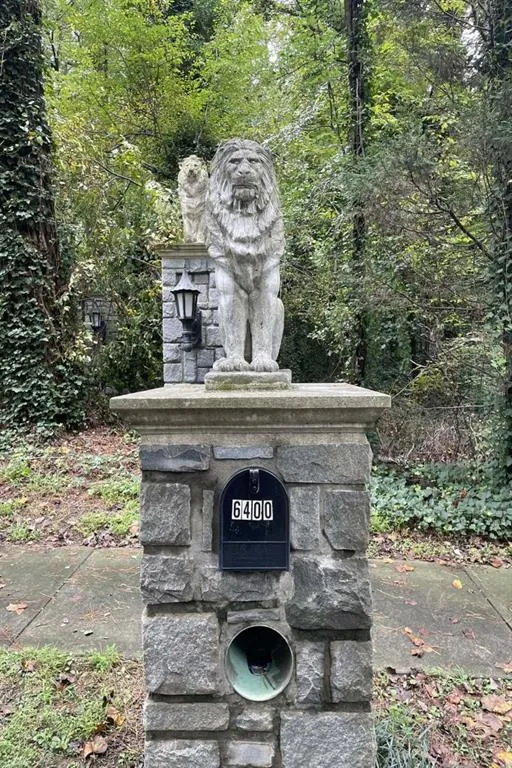 6400 Riverside Drive, Sandy Springs, Georgia 30328, 5 Bedrooms Bedrooms, ,4 BathroomsBathrooms,Residential,Sold,6400 Riverside Drive,6955559