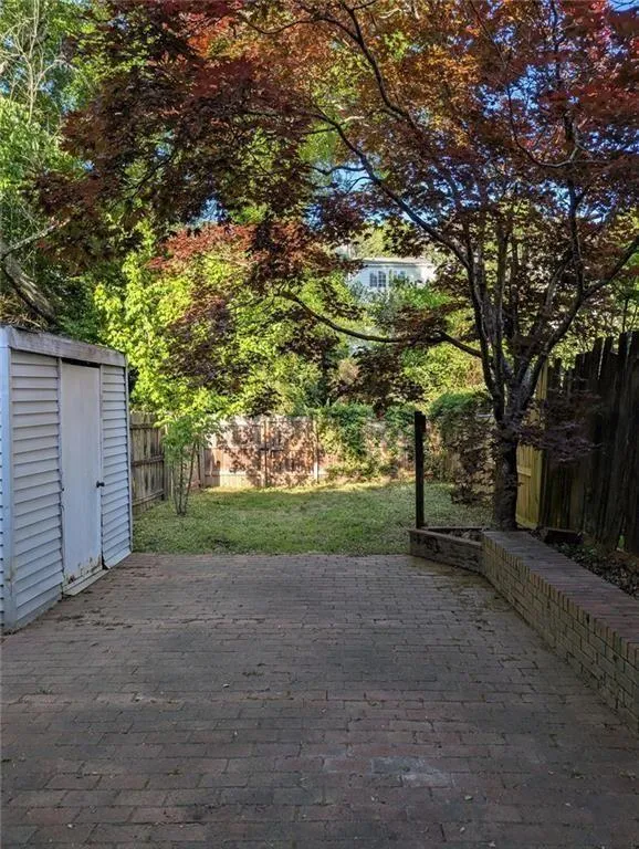 8839 Long Beach Circle, Sandy Springs, Georgia 30350, 2 Bedrooms Bedrooms, ,2 BathroomsBathrooms,Residential,For Sale,8839 Long Beach Circle,7756374