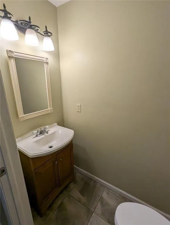 8839 Long Beach Circle, Sandy Springs, Georgia 30350, 2 Bedrooms Bedrooms, ,2 BathroomsBathrooms,Residential,For Sale,8839 Long Beach Circle,7756374